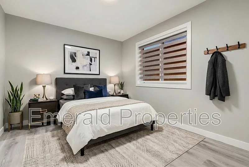 3 bed, 3.0 bath, $2,447 — Photo 2