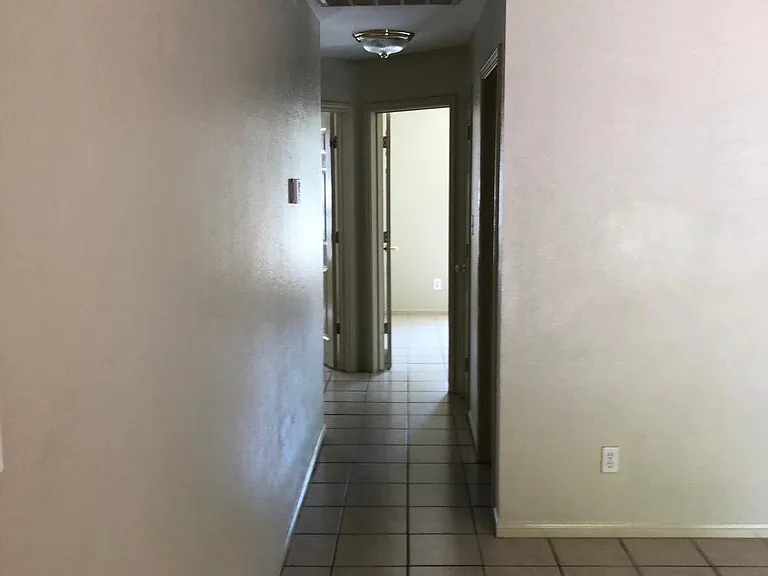 143 Highview Ln — Photo 4