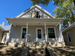 715 W 2nd St, Sioux City, IA 51103