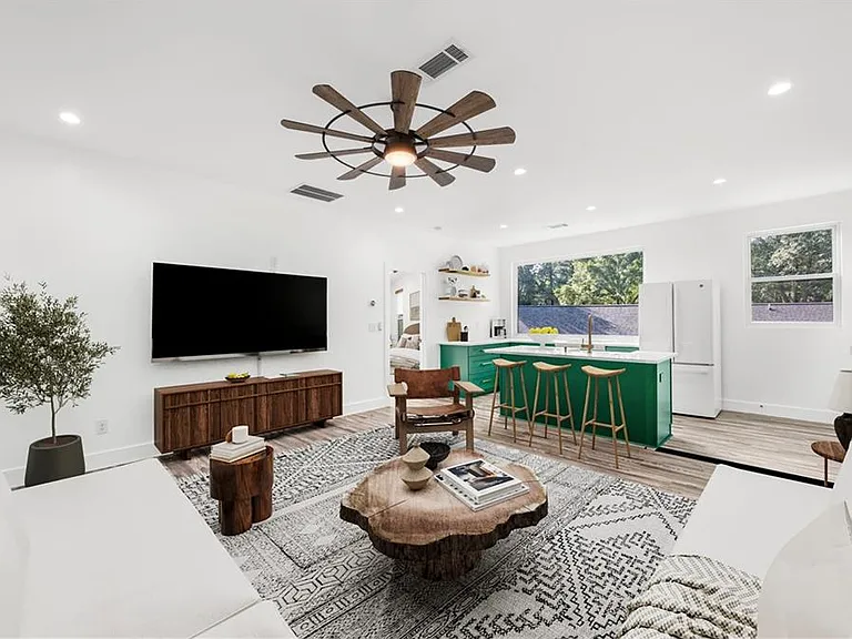 1871 Dyer Cir — Photo 12