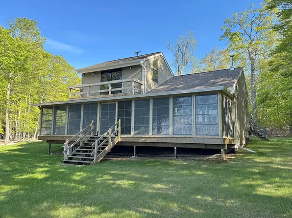 2226 Pedants Ln, Washington Island, WI 54246