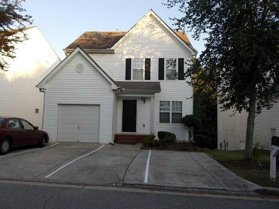 1st image of 437 Village Bluff Dr