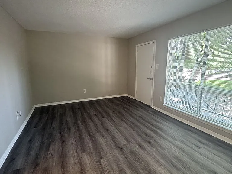 600 Patterson St — Photo 9