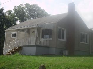 812 Center Ave, Charleroi, PA 15022