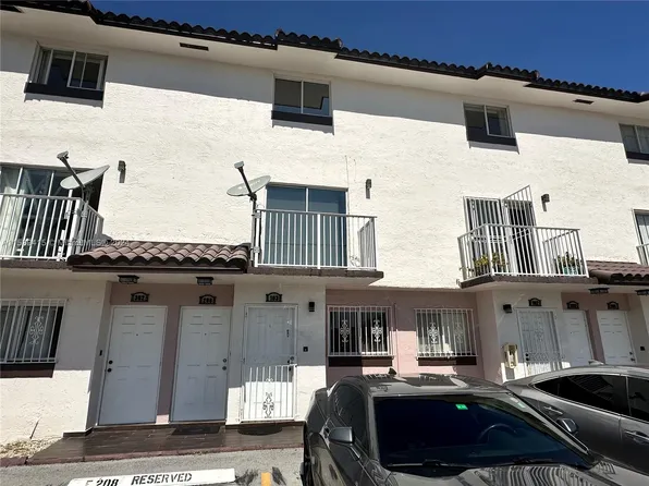 1100 SW 104th Ct #E-103, Miami, FL 33174