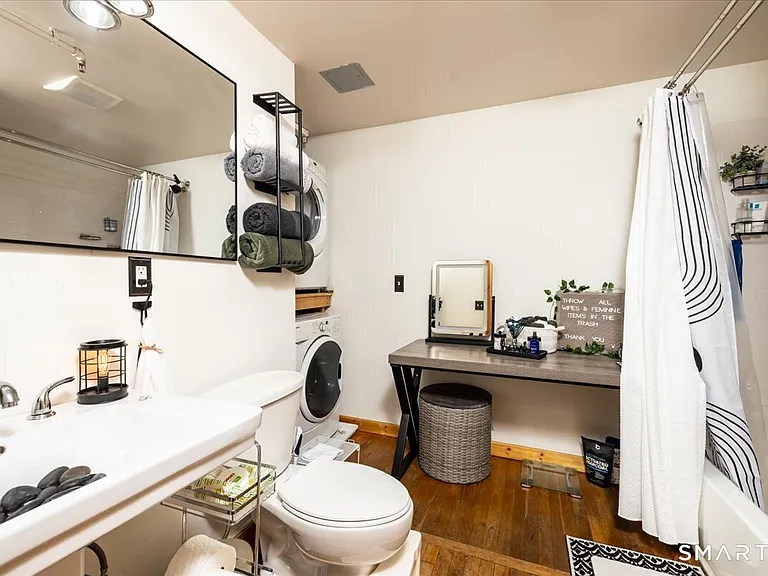325 Lafayette St #1302 — Photo 9