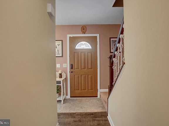 5th image of 65 Ridgeview Dr