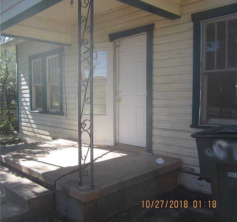 1st image of 504 Sammons St