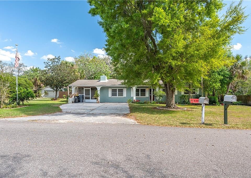 1st image of 219 Callitris Ave