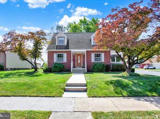 402 E Maple St, Cleona, PA 17042