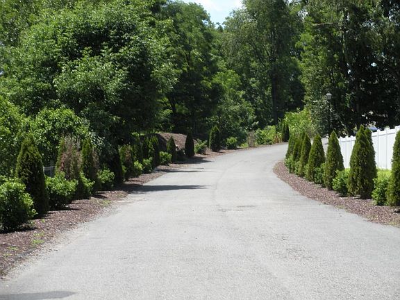 Private Driveway into Anastasia Court townhomes