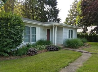 5790 Demorrow Rd, Stevensville, MI 49127