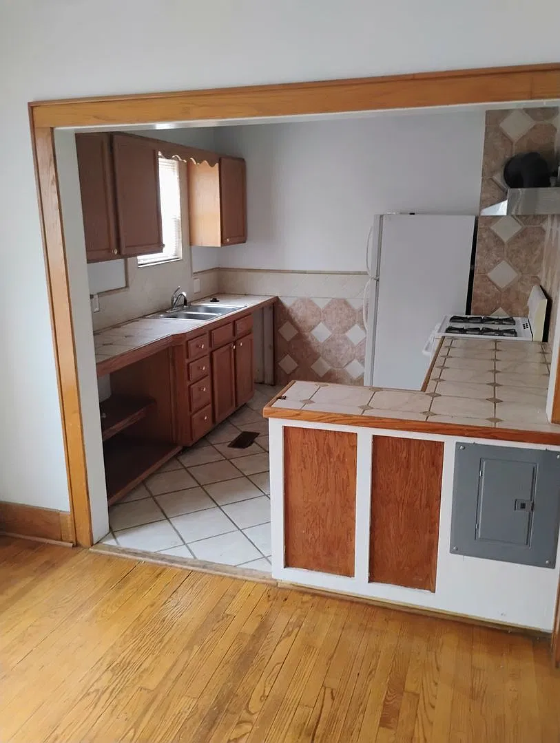 Kamp's Court Apartments — Photo 4
