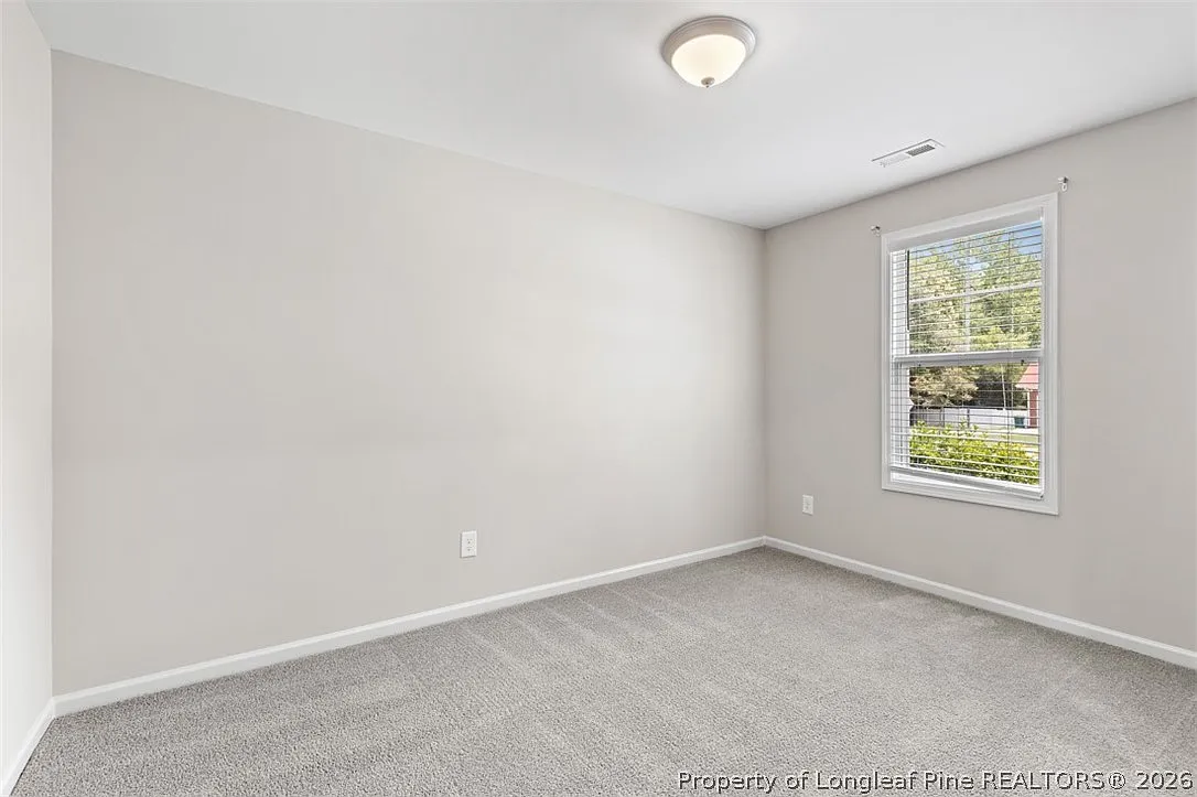 4 bed, 2.5 bath, 2200 sqft, $2,250 — Photo 4