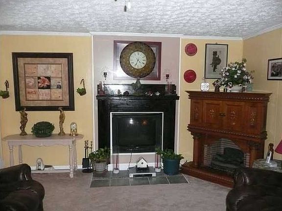 2nd image of 555 Placid Dr