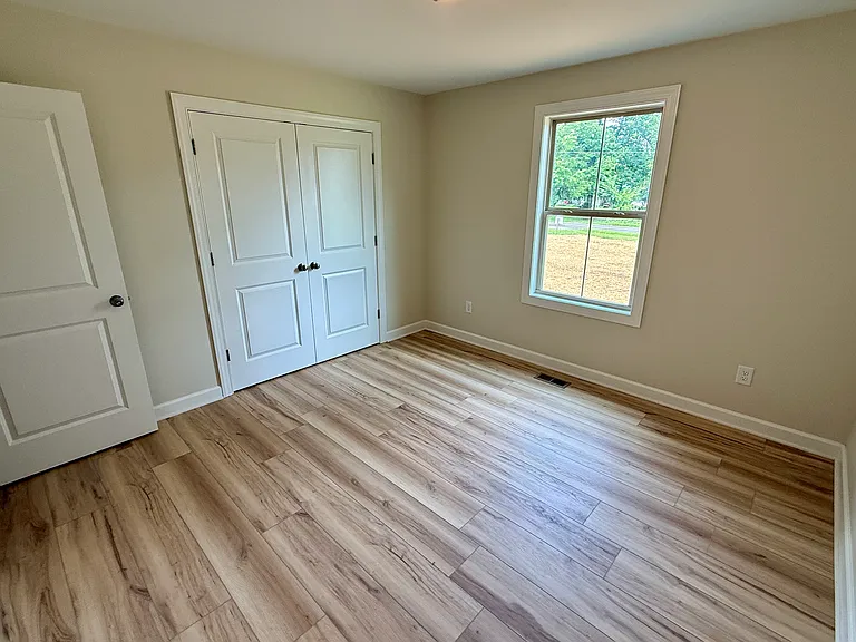 428 Parker Rd — Photo 12