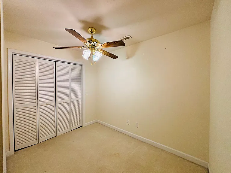 1104 Caldwell Dr — Photo 8