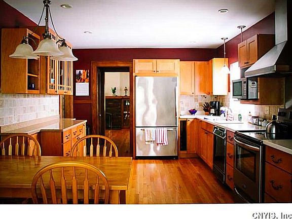 5th image of 510 Durston Ave
