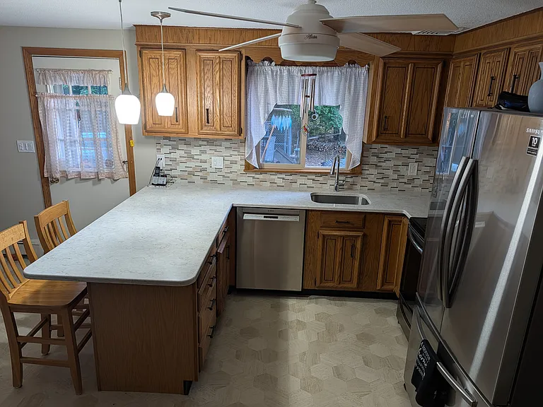 10 Sherwood Ln — Photo 4