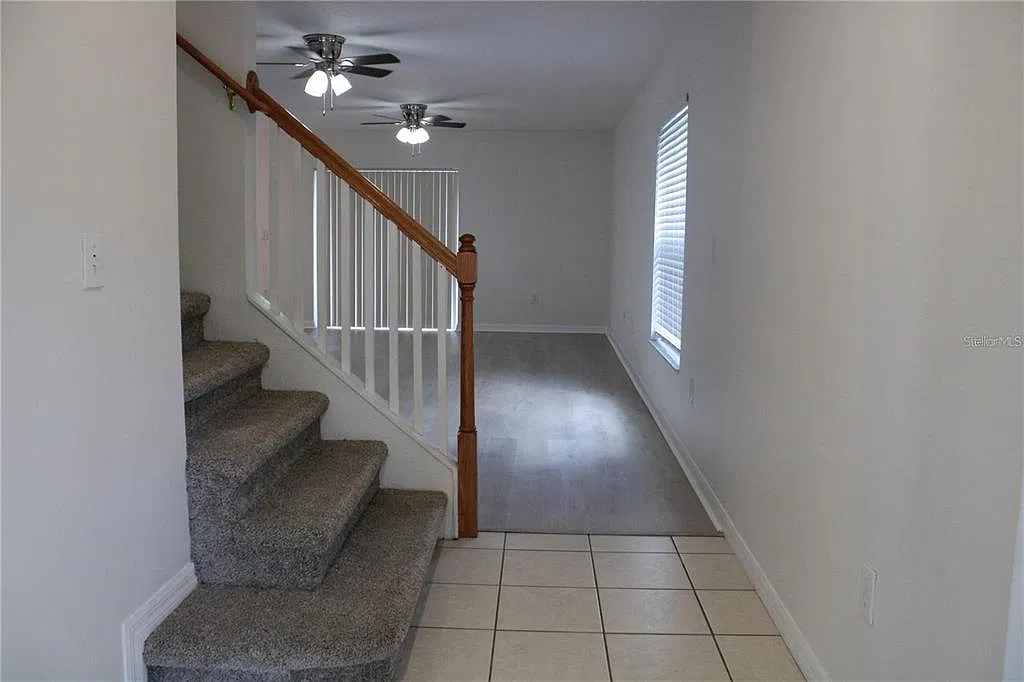 4 bed, 2.5 bath, 1774 sqft, $2,300 — Photo 4