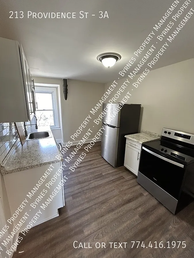 213-215 Providence St Putnam. CT — Photo 1