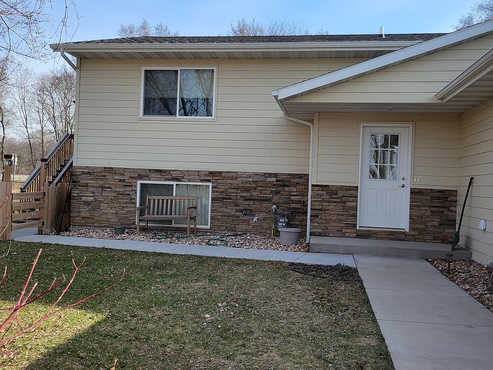 2nd image of 2771 S Locust Ave