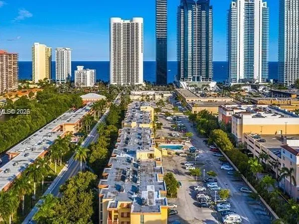 17150 N Bay Rd, Sunny Isles Beach, FL