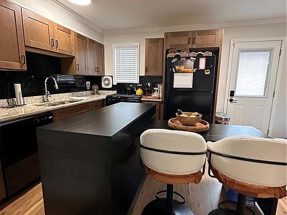 3rd image of 1625 Conley Rd APT 143