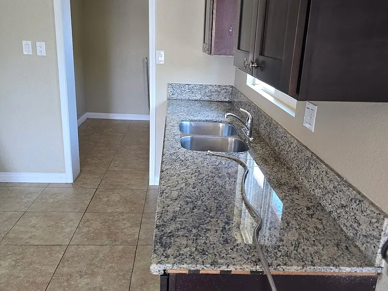 228 Prospect Ave — Photo 6