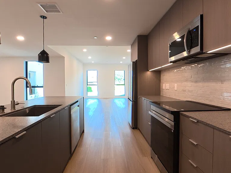 5119 Colfax Ave #201 — Photo 4