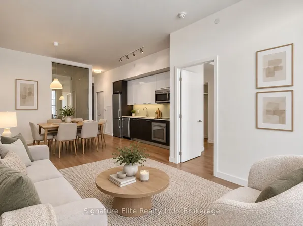1075 Queen St E #204, Toronto, ON M4M 0C1