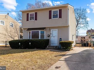 8220 Stow Rd, Pennsauken, NJ 08110