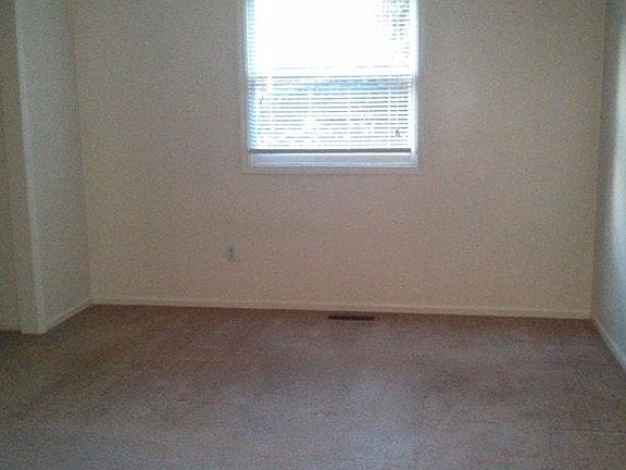 Bedroom - Photo 1