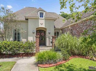 11045 Shoreline Dr, Baton Rouge, LA 70809