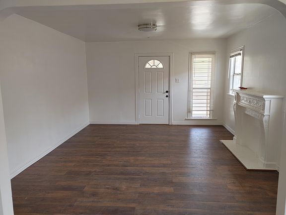 5th image of 3936 W 28th St