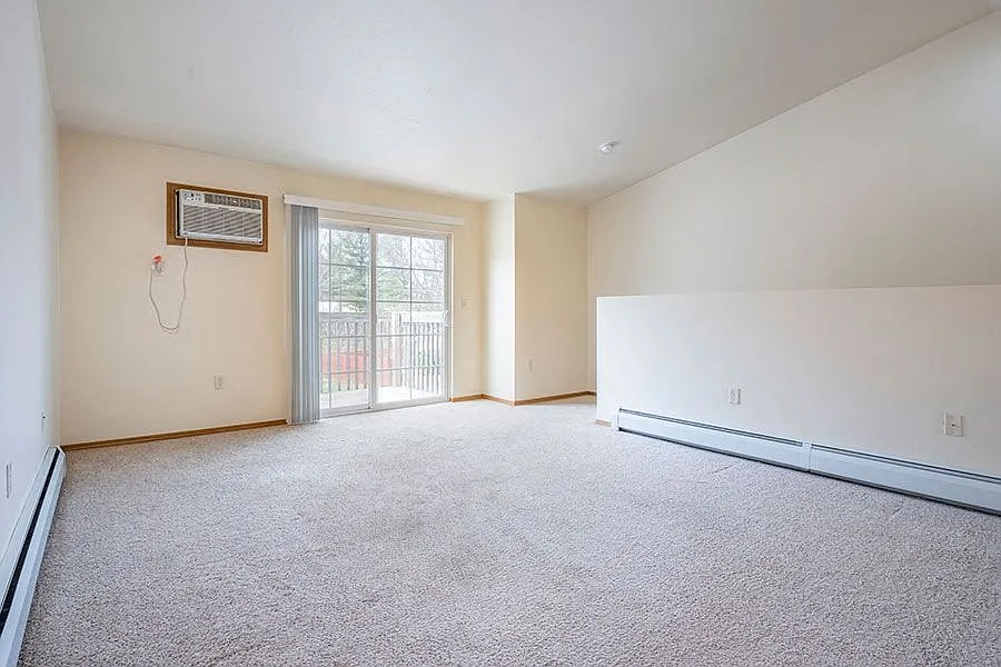 Whiting Avenue Estates — Photo 4