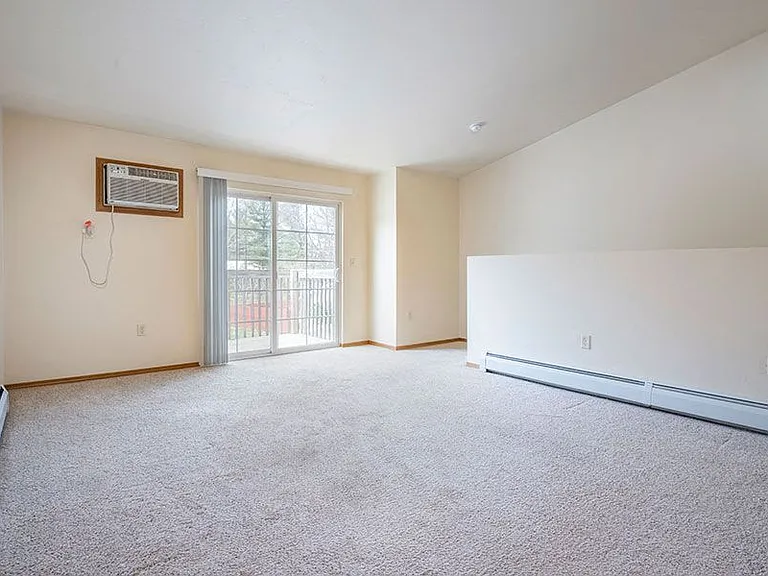 Whiting Avenue Estates — Photo 4