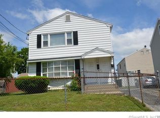 202 Robin St, Bridgeport, CT 06606