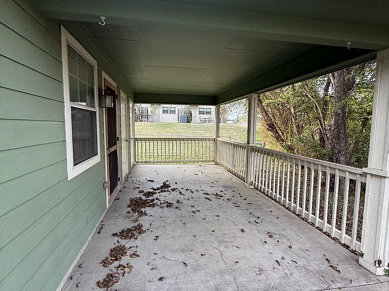 820 N Beal St #B — Photo 24