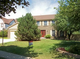 3941 Bordeaux Dr, Hoffman Estates, IL 60192