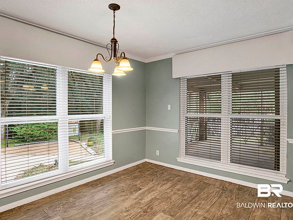 5th image of 5770 Chester Ct