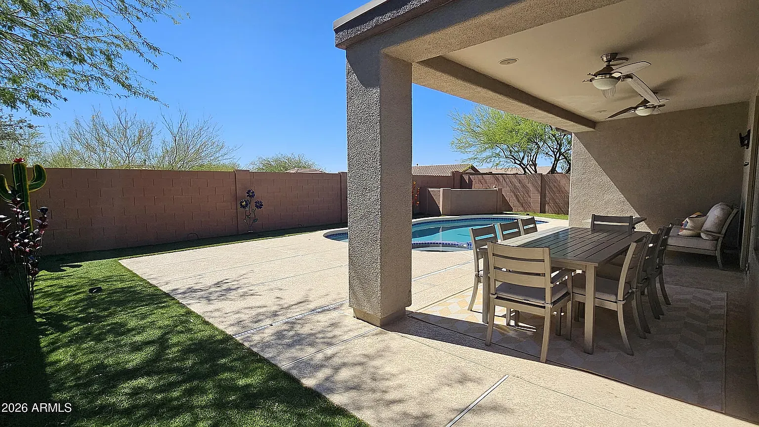 3 bed, 2082 sqft, $3,000 — Photo 3
