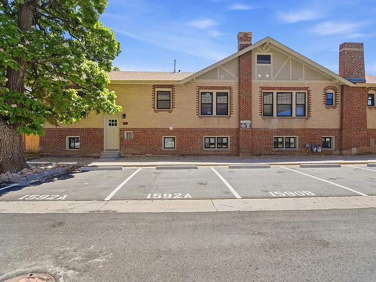 1592 Meade St #B — Photo 14