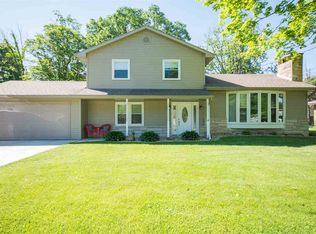 116 Field Grove Ct, East Peoria, IL 61611