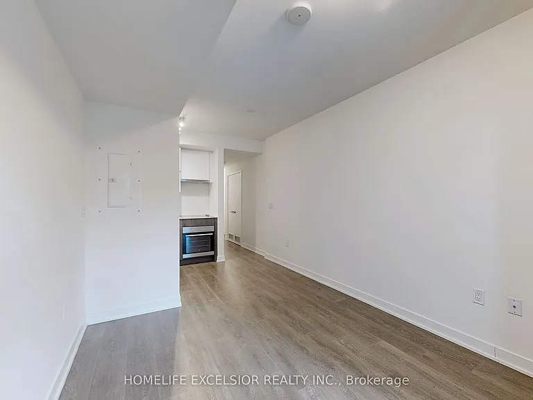 195 Redpath Ave #914 — Photo 13