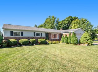 4460 Rosethorn Cir, Burton, MI 48509