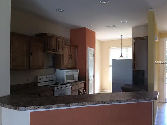 3rd image of 3545 Sanctuary Dr