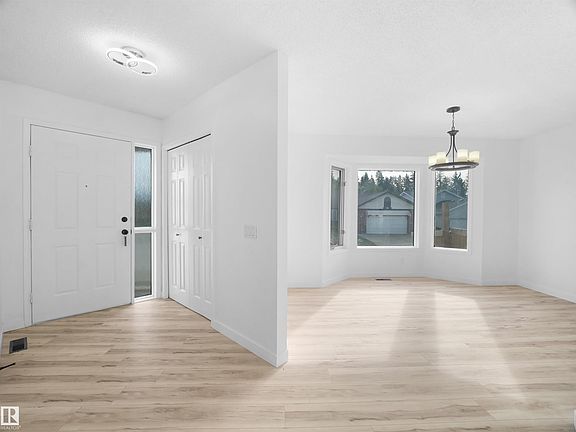 5th image of 4103 28th Ave NW