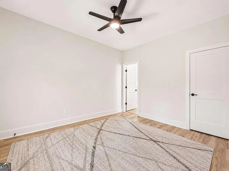 100 Carrington Way — Photo 23