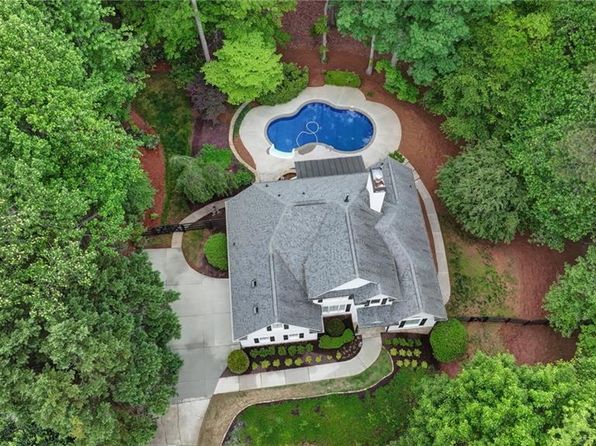 115 Beringer Ct, Milton, GA 30004